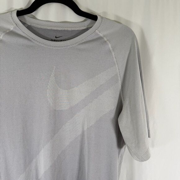 Nike Pro Dri Fit Shirt Men's Large Grey Short Sleeve Swoosh Print Crew Neck - Picture 2 of 9